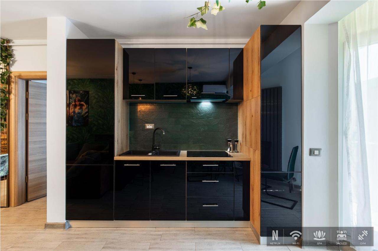 Excentric Apartament&Sea View by Alezzi Năvodari Exterior foto